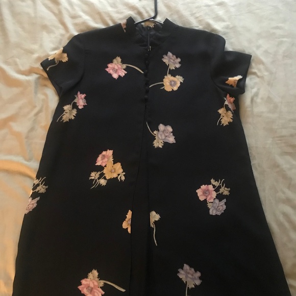 black floral dress - Picture 1 of 3